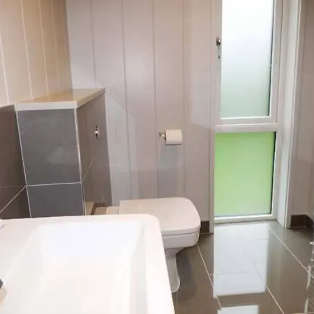 بيت للعطل Crook كارتميل